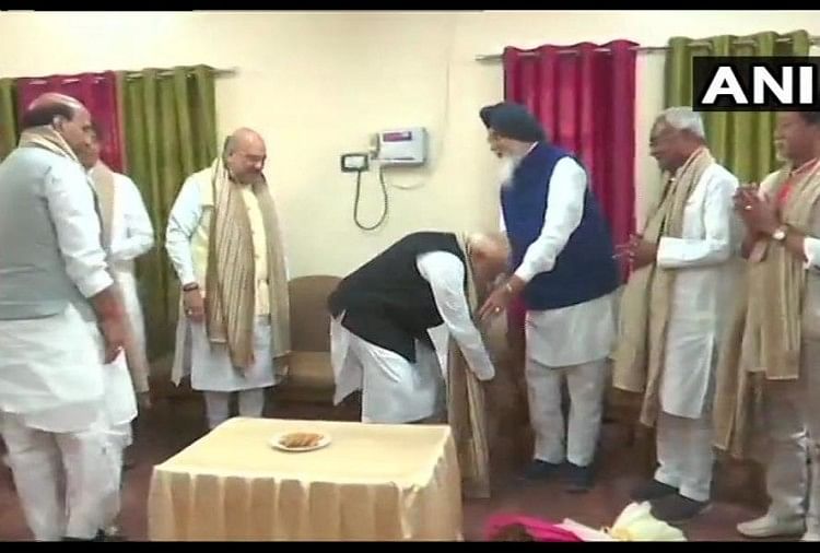 नरेंद्र मोदी-प्रकाश सिंह बादल