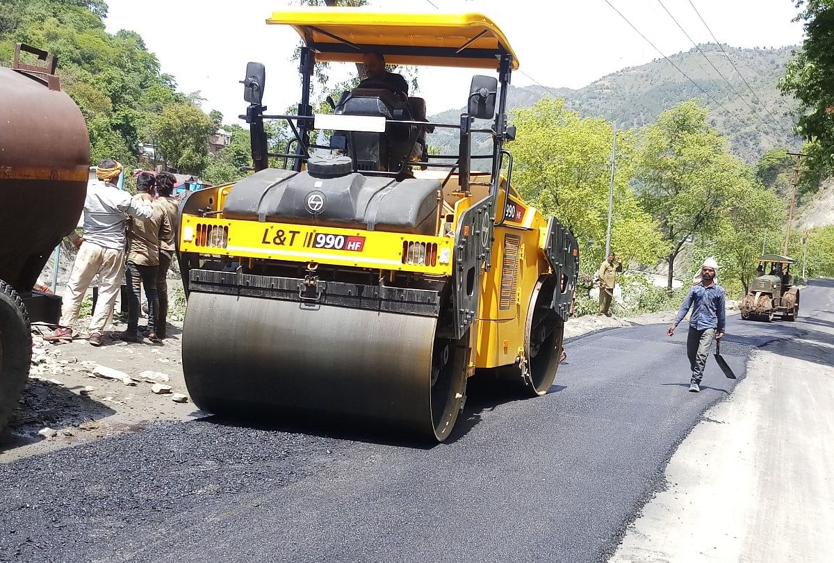 Carpeting On Road 30mm By Pwd Department Himachal Pradesh - अब ...