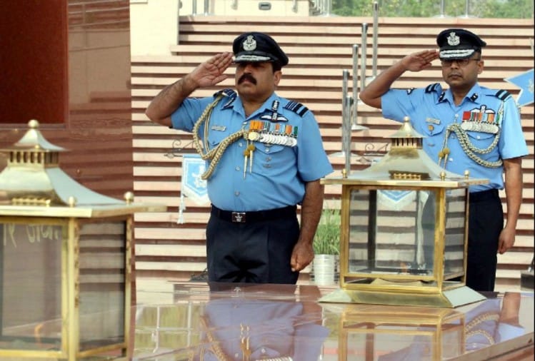 Air Marshal Rakesh Kumar Singh Bhadauria Success Untold Story उड़ते जहाज ने पैदा की फाइटर