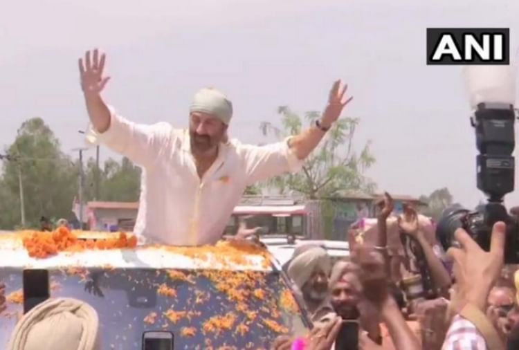 भाजपा प्रत्याशी सनी देओल