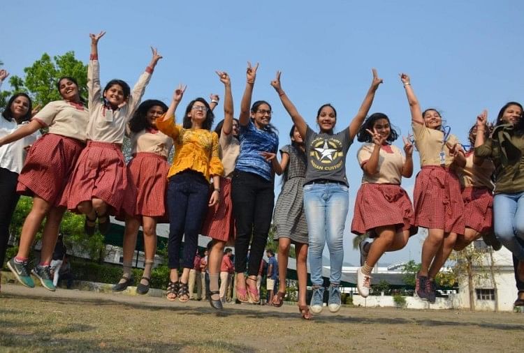 CBSE 12th Result 2019 NIEPVD student tops