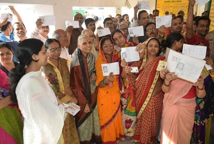 Uttarakhand Panchayat Election 2019: women voter coin everywhere in government of villages