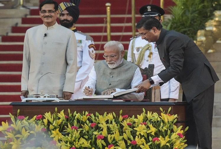 चुनावी राज्यों पर बरसी पीएम मोदी की मेहरबानी, यूपी को पहले की तरह मिला सबसे ज्यादा महत्व PM Modi