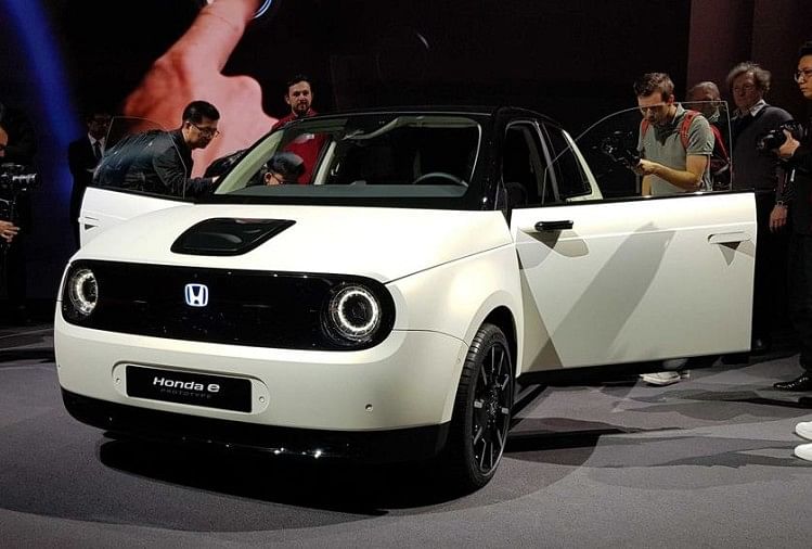 Honda Motor Company Japan Ceo Says Company Aims To Sell Only Electric Cars  By 2040 Electric Vehicles - होंडा का बड़ा एलान: प्रधानमंत्री का किया  समर्थन, 2040 से सिर्फ इलेक्ट्रिक वाहनों की
