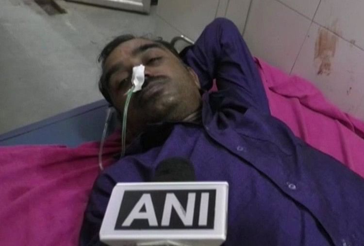 किसान ने मंत्रियों के सामने पिया जहर