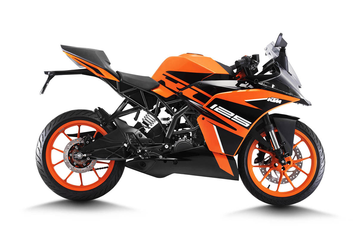 Ktm Rc 125 Abs Launched In India Priced At Rs 1 47 Lakh Ktm Rc 125 भ रत म Abs क स थ ह ई ल च क मत 1 47 ल ख र पय स श र Amar Ujala Hindi News Live