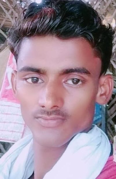madyawoa me mela etoja ke bhkatyakhade ke yoeawak ka file foto or gaw me akter garmaeean