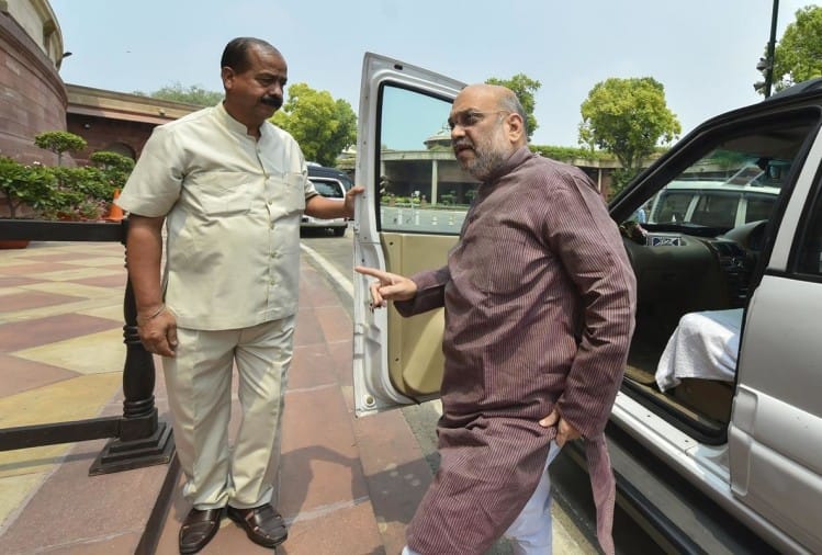 दो दिवसीय दौरे पर कश्मीर पहुंचे हैं केंद्रीय गृहमंत्री अमित शाह