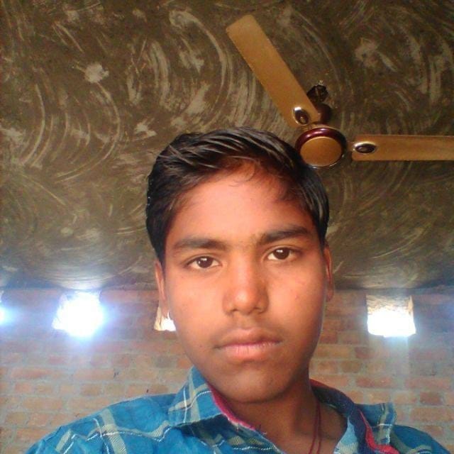 मनोज की फाइल फोटो