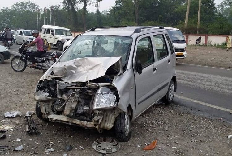speedy scorpio hit wagon r car in dehradun
