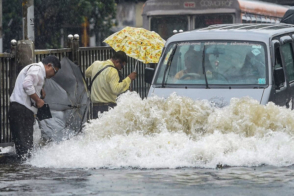 मुंबई में आफत की बारिश