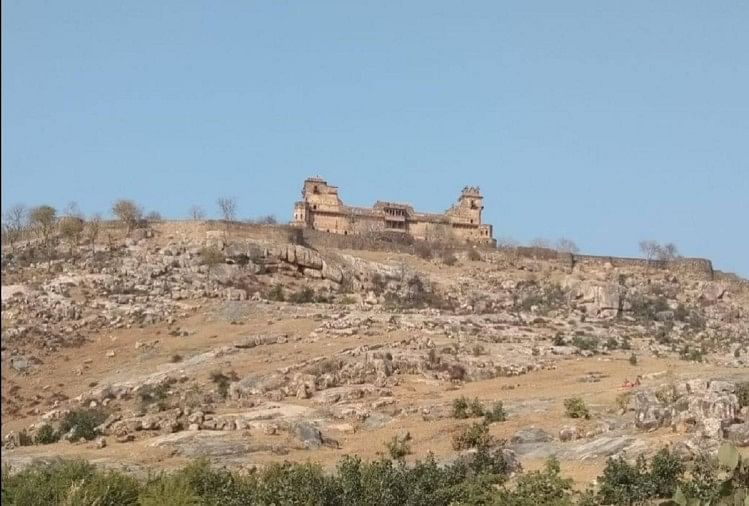 India S Most Mysterious Fort Where Suddenly Disappeared