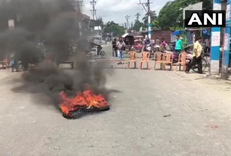 पश्चिम बंगाल में प्रदर्शन
