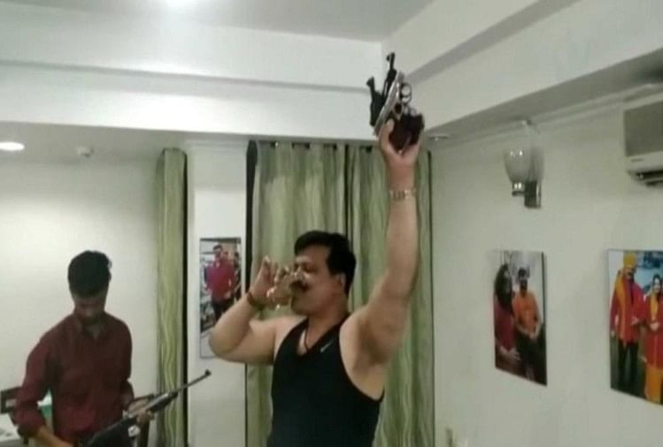 भाजपा विधायक कुंवर प्रणव सिंह चैंपियन