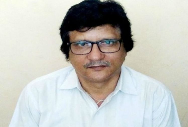 सीएमओ मुकेश वत्स