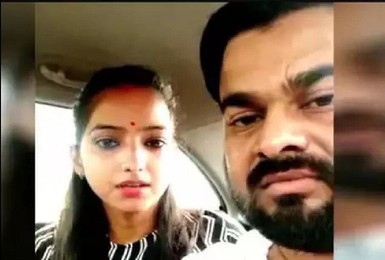 मीडिया के सवालों का नहीं दिया जवाब, चुपचाप लौटकर घर में कैद हुए अजितेश के दादा-दादी और बहन साक्षी मिश्रा और अजितेश