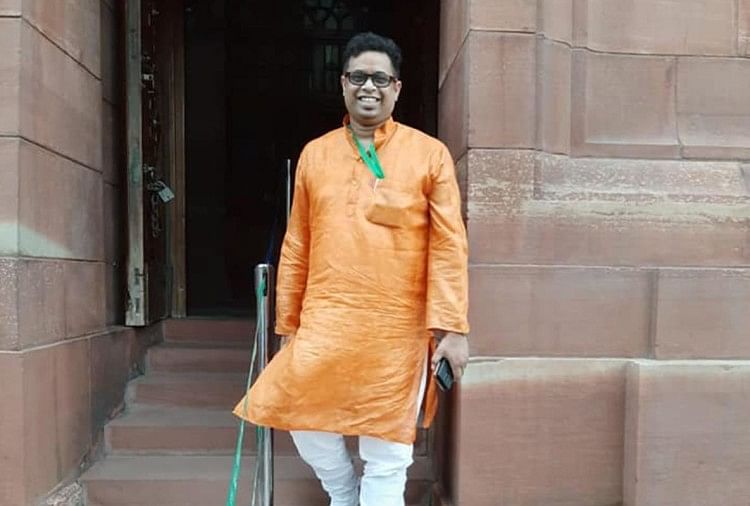 भाजपा विधायक को झटका, सुप्रीम कोर्ट ने याचिका पर सुनवाई से किया इनकर सौमित्र खान (फाइल फोटो)