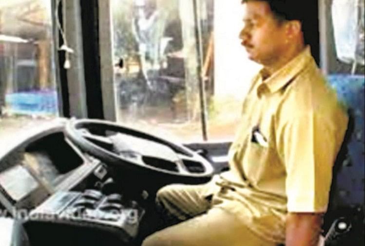 ड्राइवर की नौकरी के मामले में बेंगलूरू, मुंबई सबसे आगे: रिपोर्ट सांकेतिक तस्वीर
