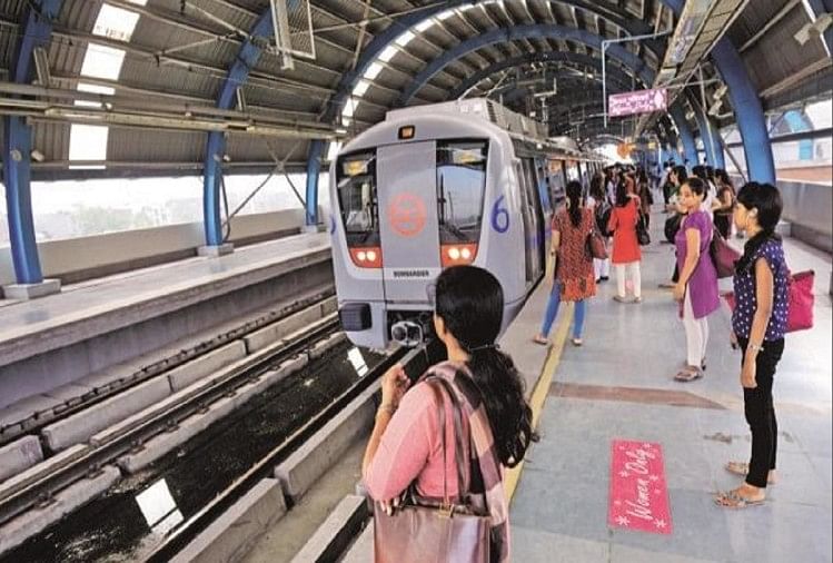 दिल्ली मेट्रो ने बनाया नया रिकॉर्ड, एक दिन में 59 लाख यात्रियों ने किया सफर Delhi Metro created new record highest ever ridership in one day