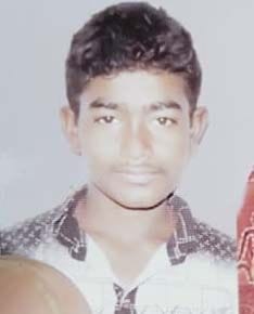 नगर कोतवाली के तेलियादह के समीप सई नदी में डूबने से मृत किशोर हबीबुल। फाइल फोटो नगर कोतवाली के तेलियादह के समीप सई नदी में डूबने से मृत किशोर हबीबुल। फाइल फोटो