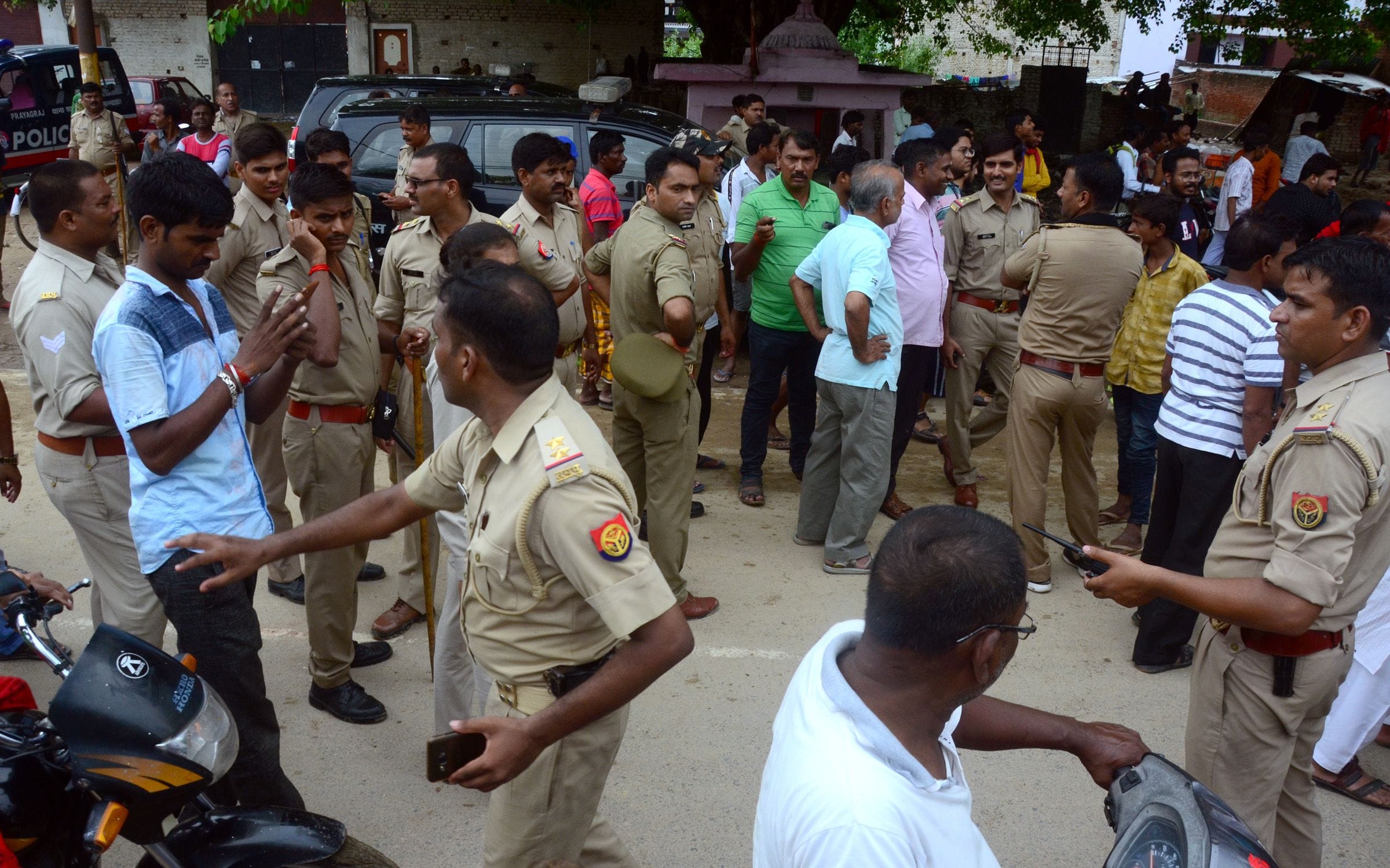Nigam Sticks on those who have blocked the road for electricity and water in Prayagraj