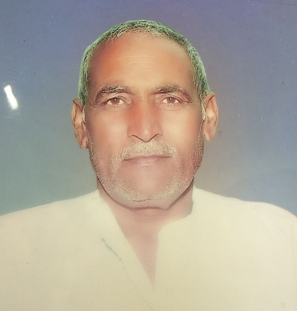 पूर्व सरपंच राजेंद्र सिंह।
