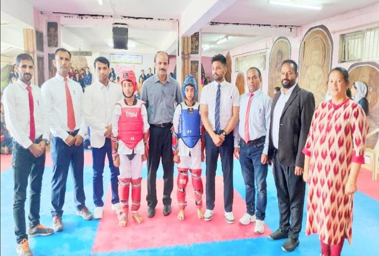 JNV theog shrey and Rahul won gold medal in Taekwondo Trial Competition