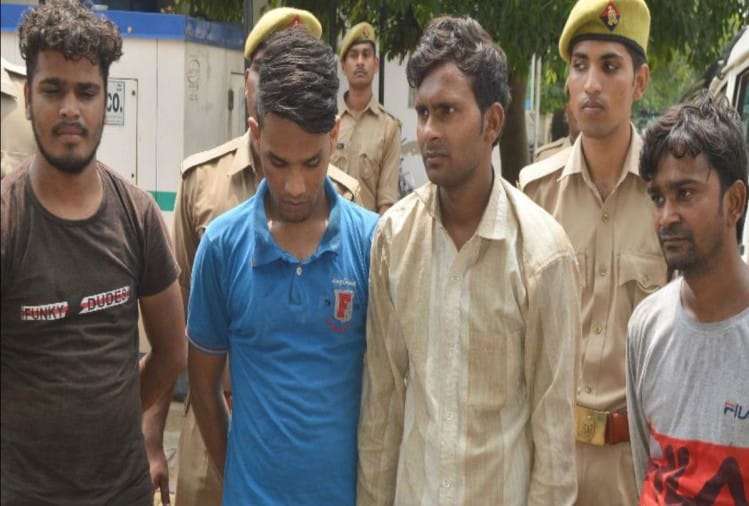 à¤¬à¤°à¤¹à¤¨ à¤ªà¥à¤²à¤¿à¤¸ à¤¨à¥ à¤¯à¥à¤µà¤ à¤¸à¤¹à¤¿à¤¤ à¤à¤¾à¤° à¤à¤°à¥à¤ªà¥ à¤à¤¿à¤°à¤«à¥à¤¤à¤¾à¤° à¤à¤¿à¤