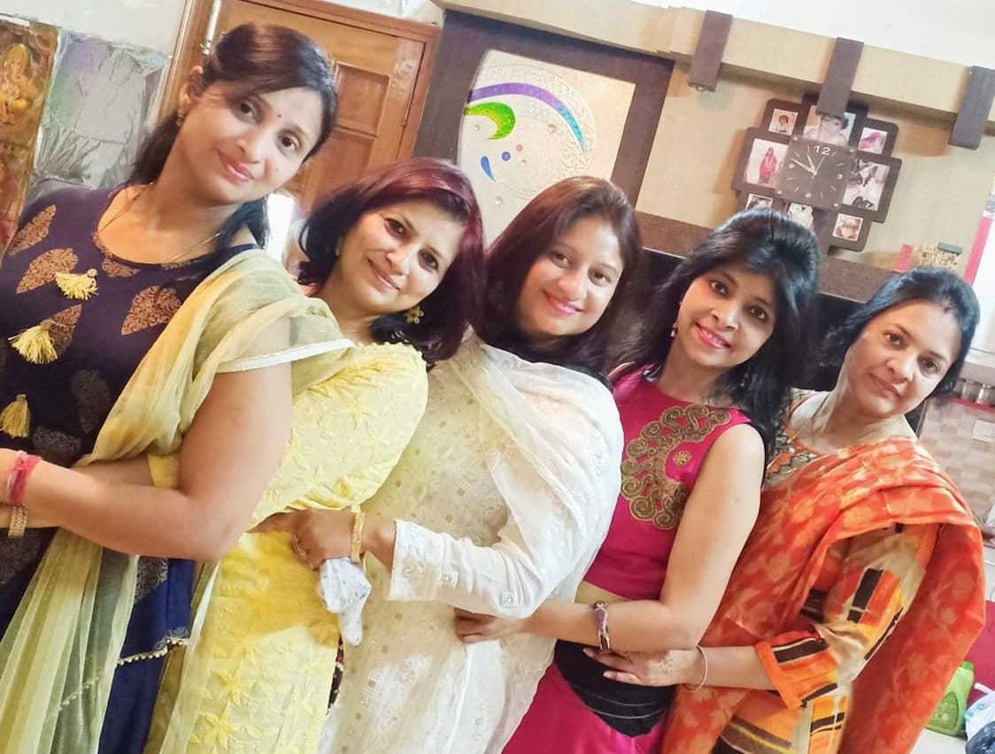 शामली फ्रेंडशिप डे पर सालो पुरानी पाँच सहेली शामली फ्रेंडशिप डे पर सालो पुरानी पाँच सहेली