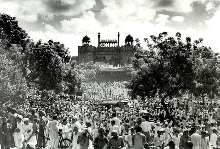 Independence Day 2019: क्या आप जानते हैं लाल किले पर सबसे ज्यादा बार तिरंगा फहराने वाले शख्स का नाम? independence day 2019 name that person who Hoisting Flag Most of the Times On Red Fort