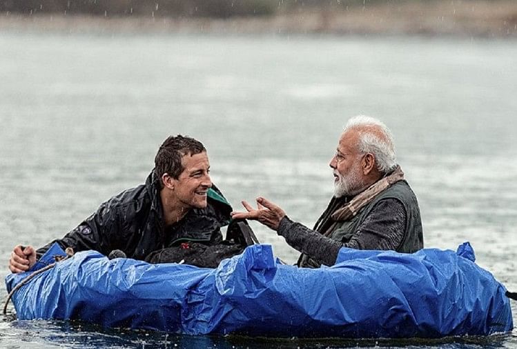 बेयर ग्रिल्स और प्रधानमंत्री नरेंद्र मोदी
