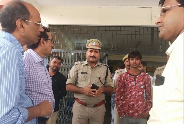 घायलों से मिलने जिला अस्पताल पहुंचे सीओ सदर रमेश कुमार