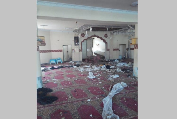 बम धमाका: बलूचिस्तान में क्वेटा के नजदीक मस्जिद में चार की मौत 1 À¤ªà¤¾À¤À¤¿À¤¸À¥À¤¤À¤¾À¤¨ À¤À¥ À¤¬À¤²À¥À¤À¤¿À¤¸À¥À¤¤À¤¾À¤¨ À¤ªà¥À¤°À¤¾À¤À¤¤ À¤®À¥À¤ À¤®À¤¸À¥À¤À¤¿À¤¦ À¤®À¥À¤ À¤¬À¤® À¤§À¤®À¤¾À¤À¤¾