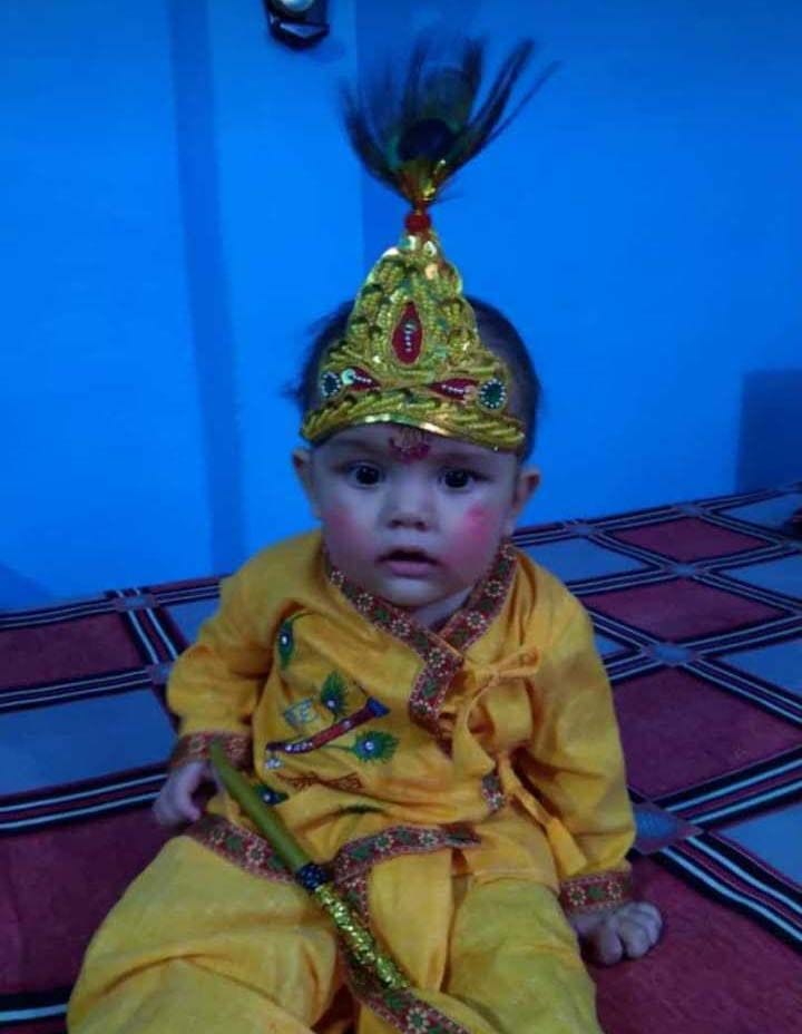चंपावत में श्रीकृष्ण का बाल रूप धरे नैतिक पंत।