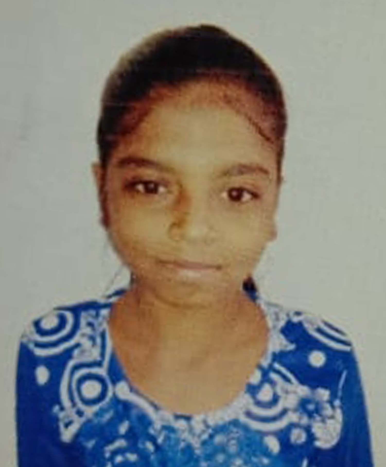 प्रतापगढ़ के कोहडौर क्षेत्र के सूर्यगढ़ जगन्नाथ में तालाब में डूबने से मृत बालिका आरती। फाइल फो? प्रतापगढ़ के कोहडौर क्षेत्र के सूर्यगढ़ जगन्नाथ में तालाब में डूबने से मृत बालिका आरती। फाइल फो?