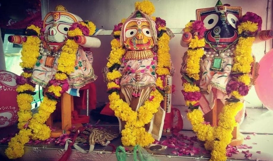रथ में विराजमान जगन्नाथ, बलदेव और सुभद्रा। अमर उजाला रथ में विराजमान जगन्नाथ, बलदेव और सुभद्रा। अमर उजाला