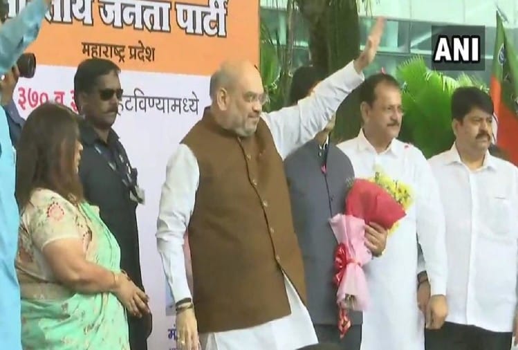 Amit Shah meets Devendra Fadnavis, other BJP leaders in Maharashtra, stays away from ally Shiv Sena