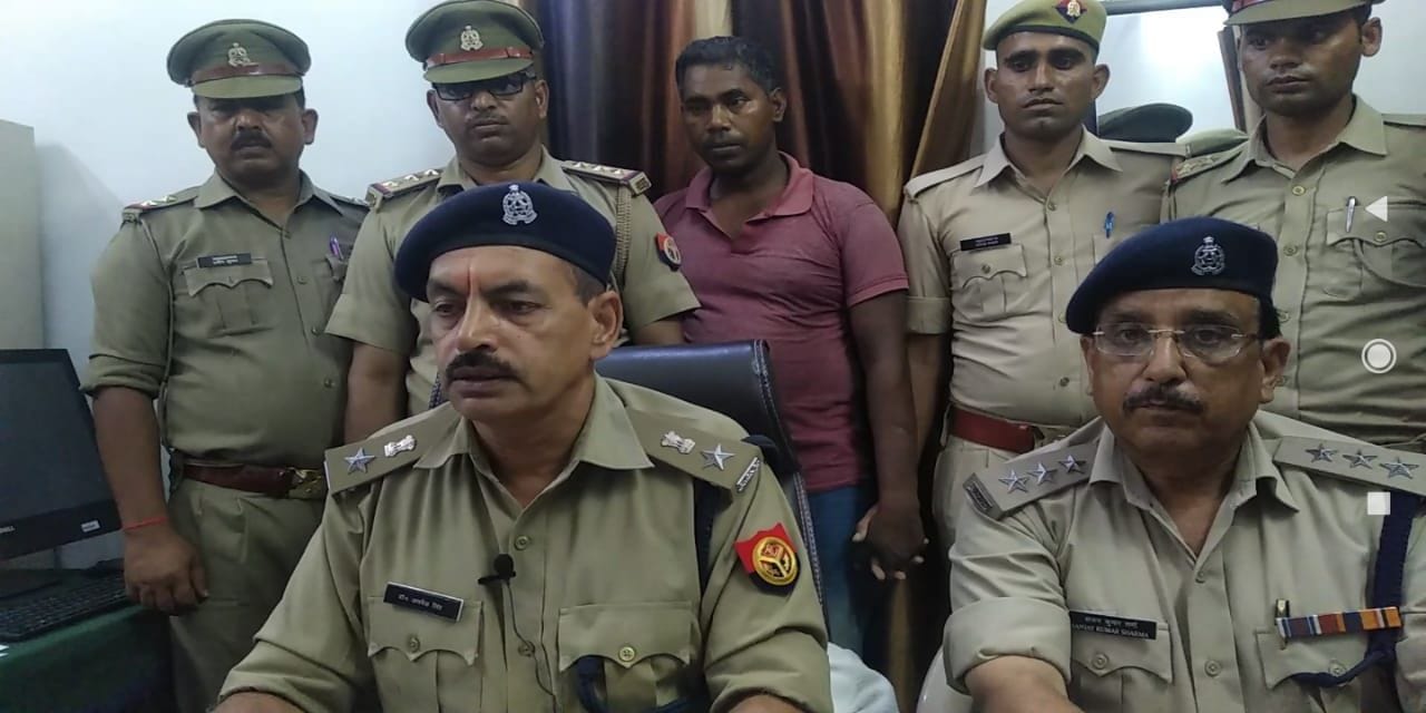 अपर पुलिस अधीक्षक खुलासा करते अपर पुलिस अधीक्षक खुलासा करते