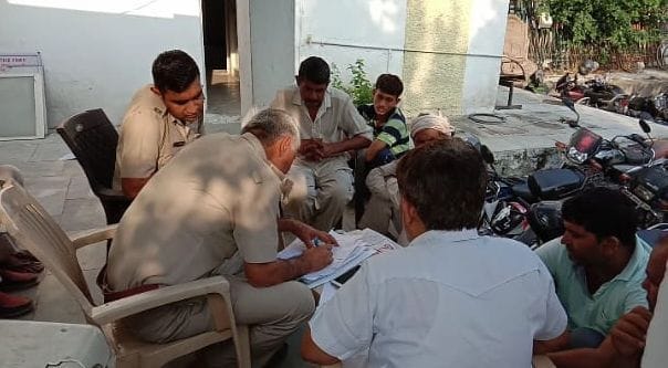 गन्नौर में ट्रेन की चपेट में आकर दो मौसेरे भाईयों की मौत के बाद पोस्टमार्टम के लिए कार्रवाई करती ? गन्नौर में ट्रेन की चपेट में आकर दो मौसेरे भाईयों की मौत के बाद पोस्टमार्टम के लिए कार्रवाई करती ?