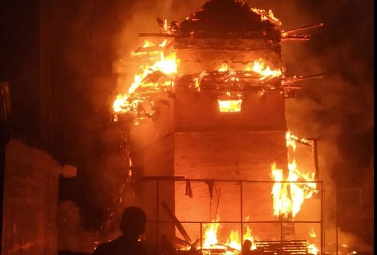 Temple gutted in fire in nirmand kullu himachal pradesh loss of five crore rupee