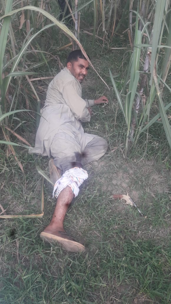पुरकाजी पुलिस मुठभेड़ में घायल हुए बदमाश।