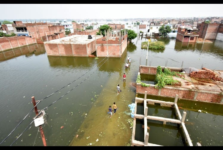 à¤ªà¥à¤°à¤¯à¤¾à¤à¤°à¤¾à¤ à¤®à¥à¤ à¤¬à¤¾à¤¢à¤¼