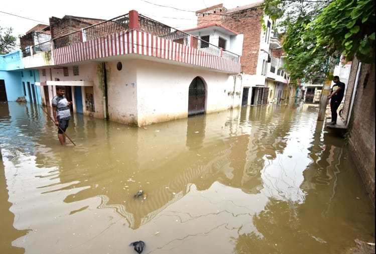 à¤ªà¥à¤°à¤¯à¤¾à¤à¤°à¤¾à¤ à¤®à¥à¤ à¤¬à¤¾à¤¢à¤¼