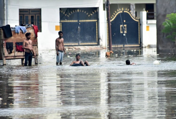 à¤ªà¥à¤°à¤¯à¤¾à¤à¤°à¤¾à¤ à¤®à¥à¤ à¤¬à¤¾à¤¢à¤¼
