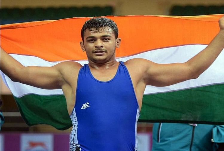 Ravi Dahiya, Deepak Punia storm into Olympic semifinals, get closer to medal rounds