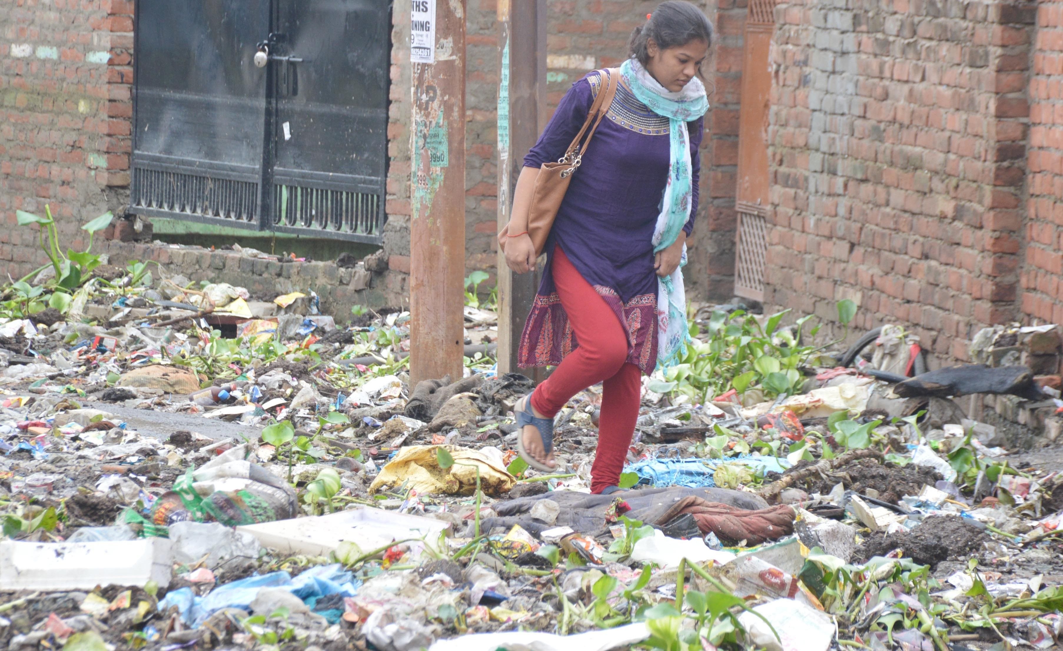 prayagraj- dirt and dirty water, trouble everywhere