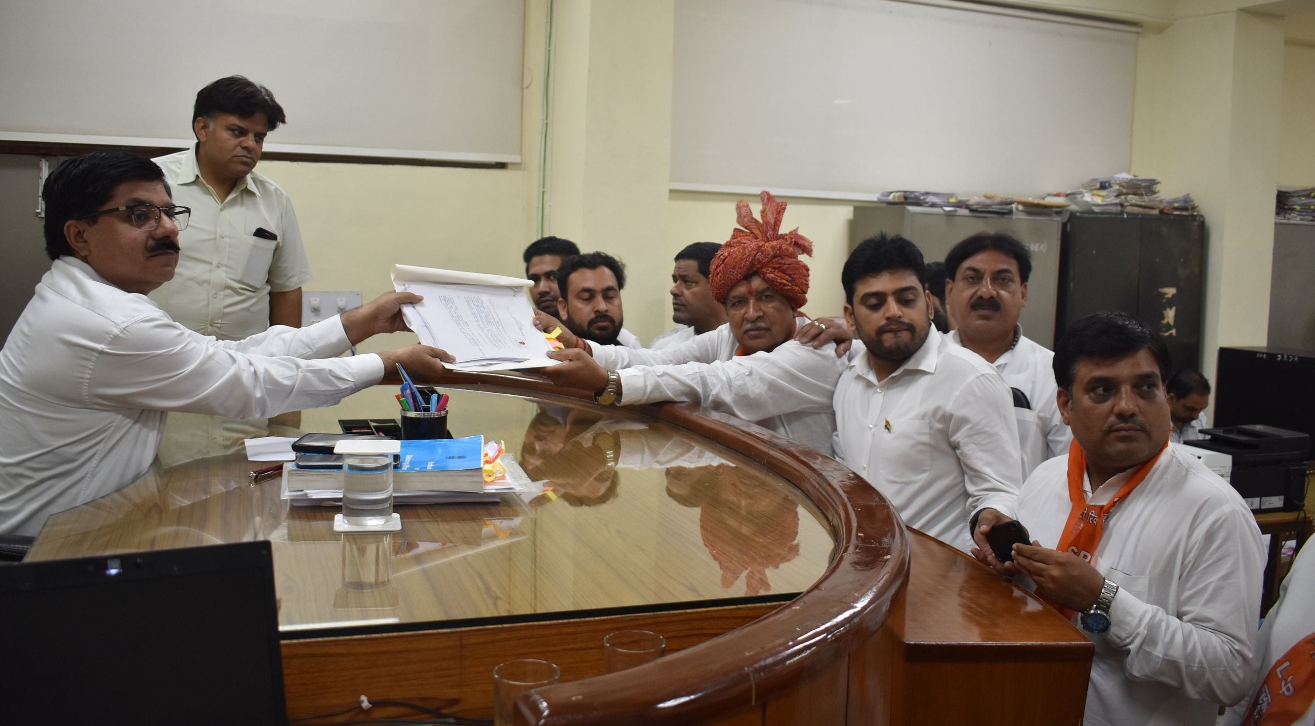 नामांकन करते लोसुपा सुप्रीमो राजकुमार सैनी। नामांकन करते लोसुपा सुप्रीमो राजकुमार सैनी।