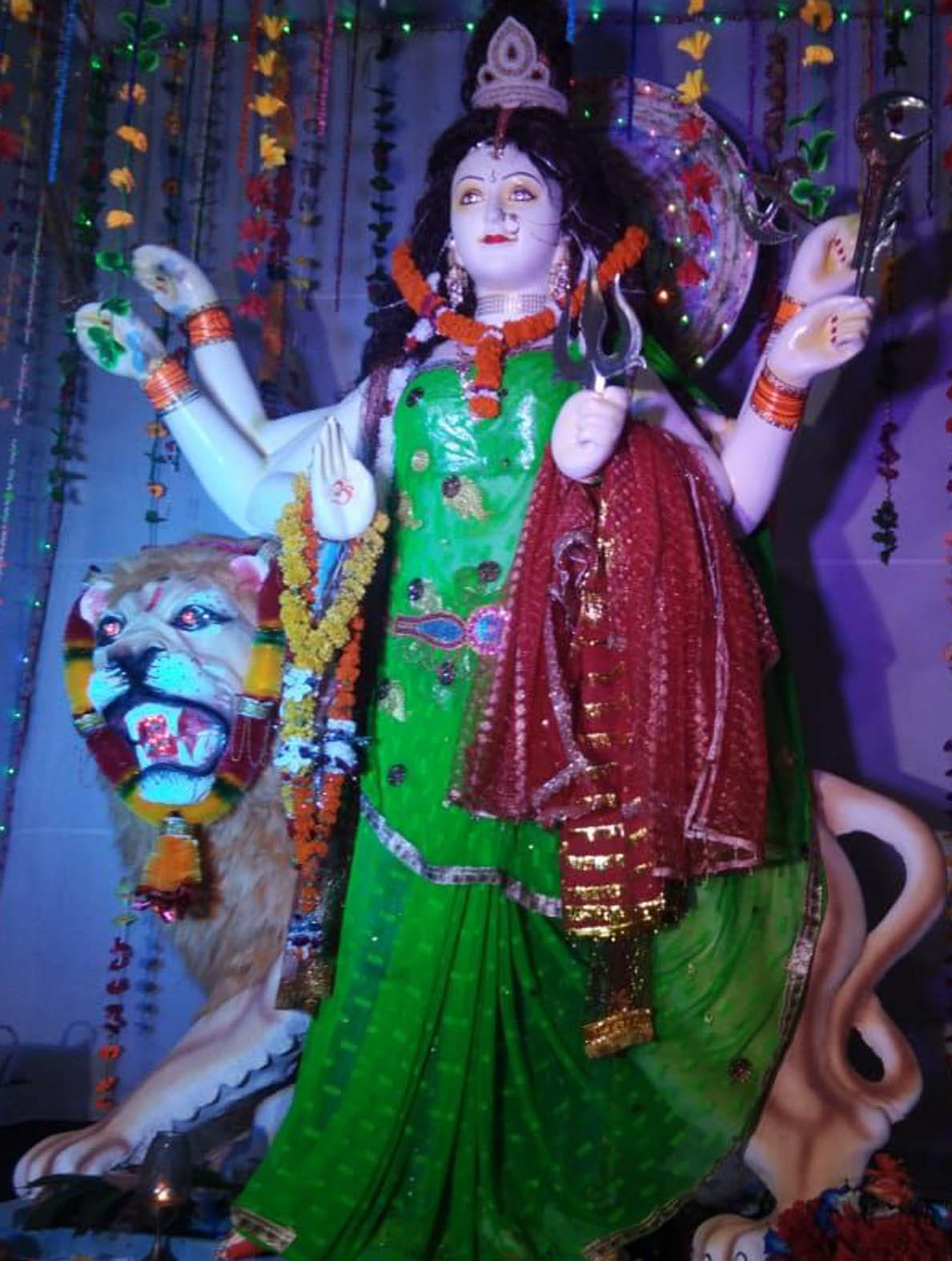 भूरागढ़ में सजी देवी प्रतिमा। भूरागढ़ में सजी देवी प्रतिमा।