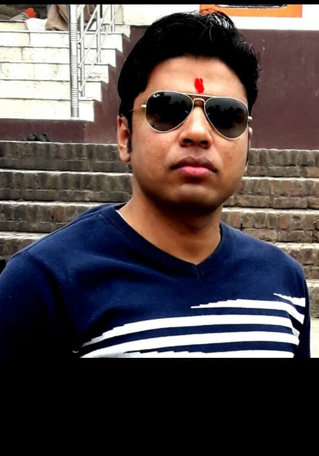 पीसीएस में चयनित अमित सिंह।