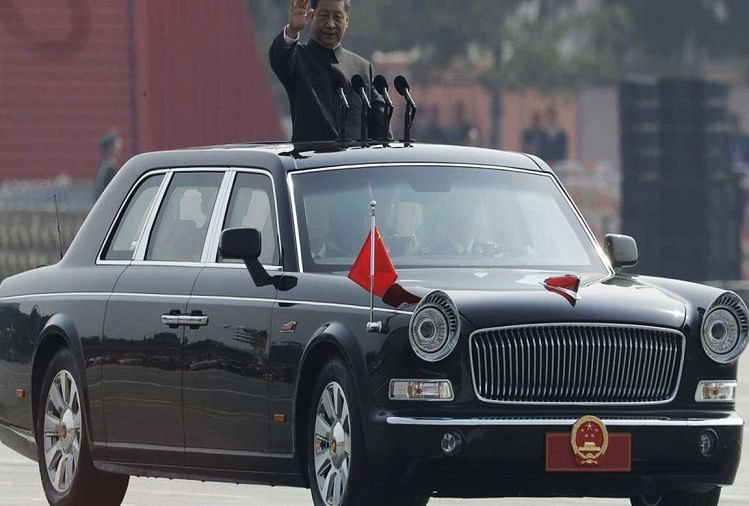 Chinese president xi-jinping ride on hongqi car